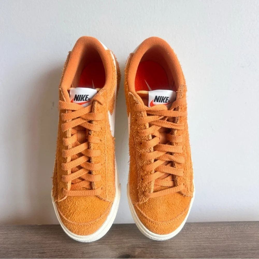 NIKE NEW Women's Blazer Low '77 Monarch Shoe Size 7.5 #B1897